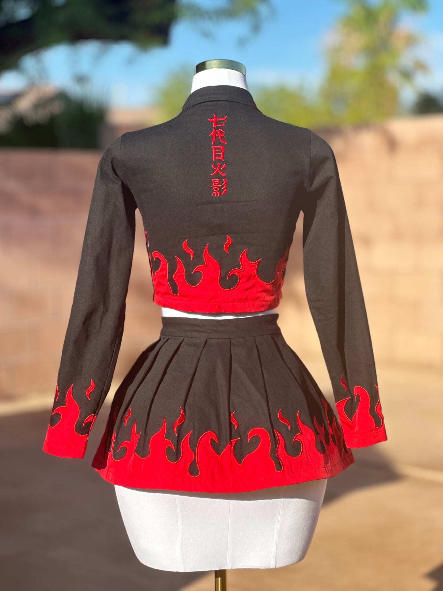Lady Of The Leaf Set (Black)